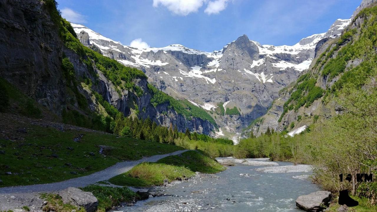 La Ferme De Sous-Lachat Samoëns Esterno foto