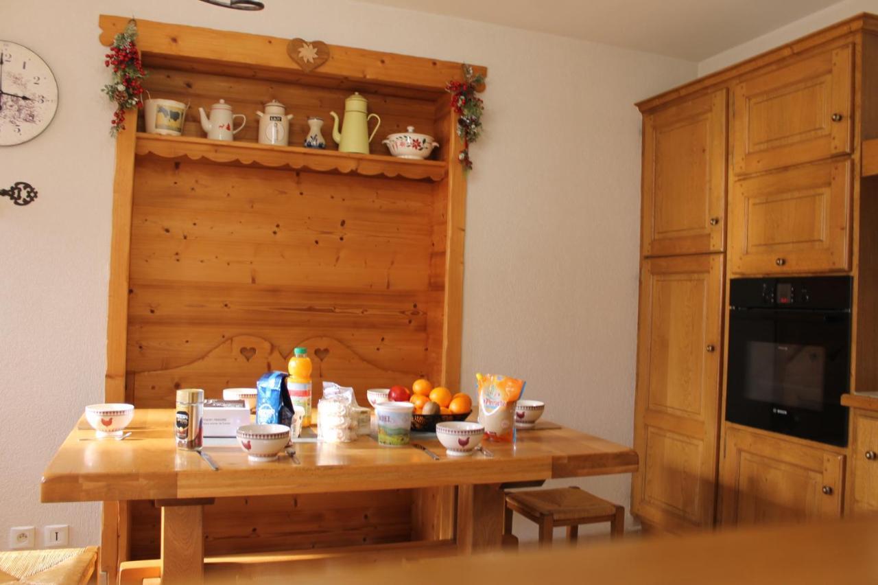 La Ferme De Sous-Lachat Samoëns Esterno foto