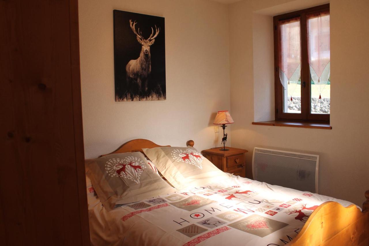 La Ferme De Sous-Lachat Samoëns Esterno foto