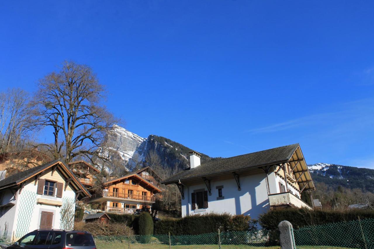 La Ferme De Sous-Lachat Samoëns Esterno foto