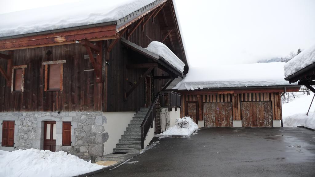 La Ferme De Sous-Lachat Samoëns Esterno foto